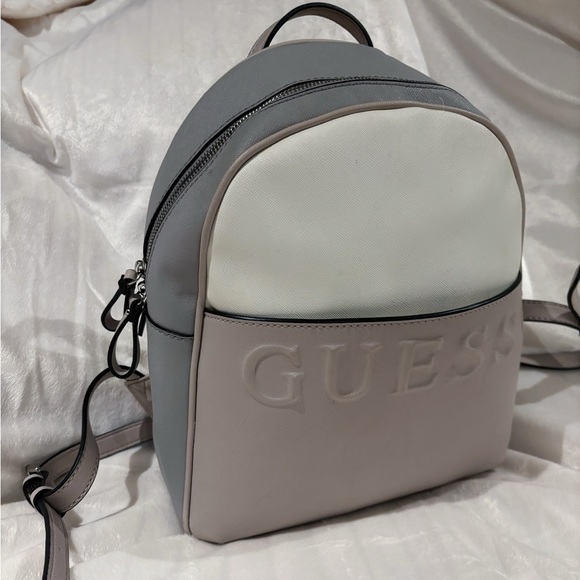 Guess backpack 3 toned - Picture 5 of 7